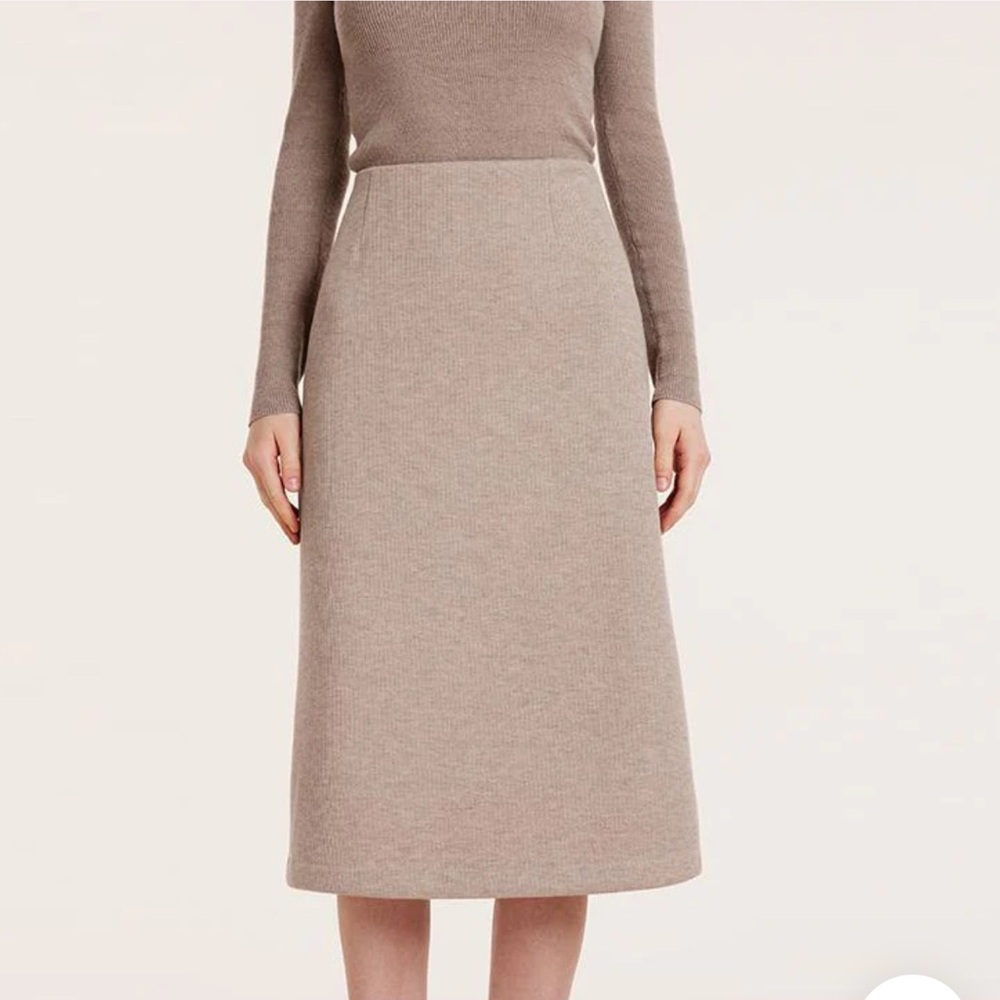Goelia knit a-line skirt in melange beige